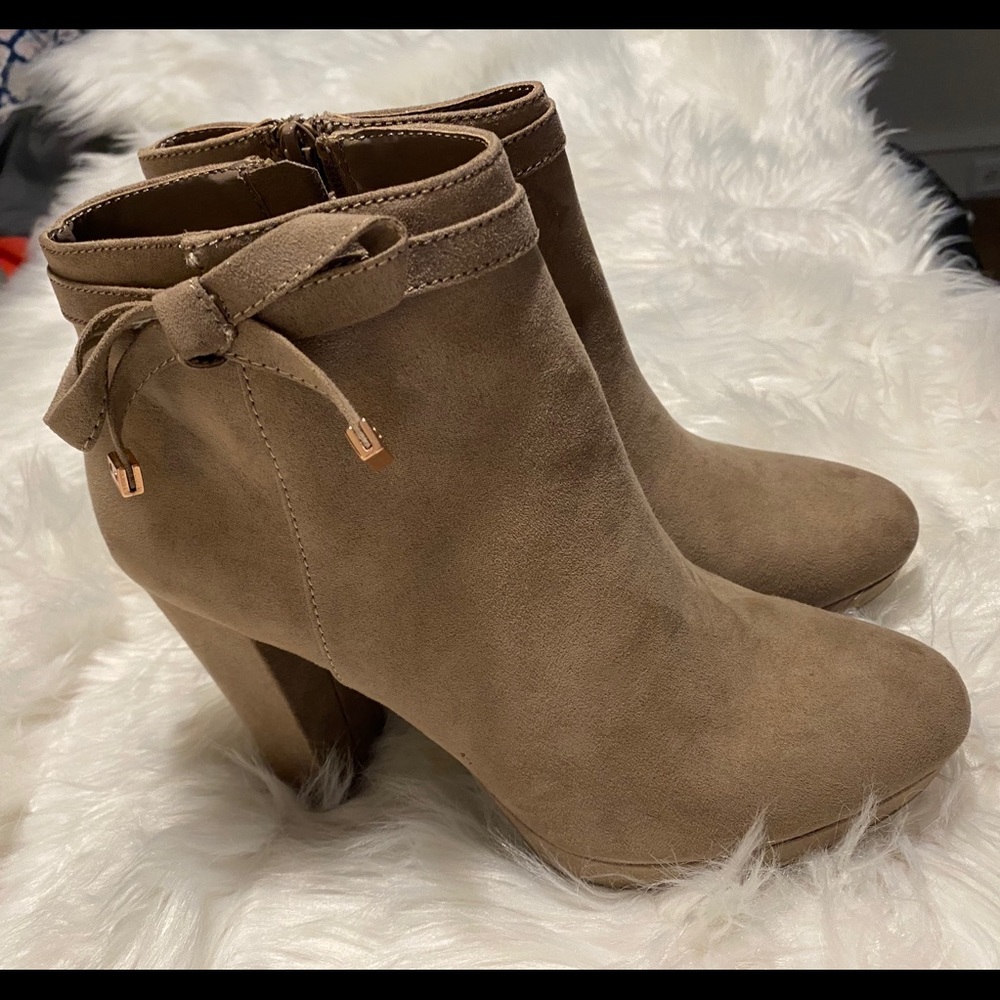 Ankle boots